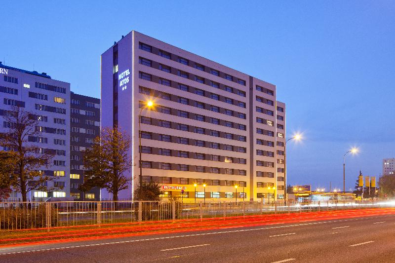 O3Hotel Warszawa Eksteriør bilde